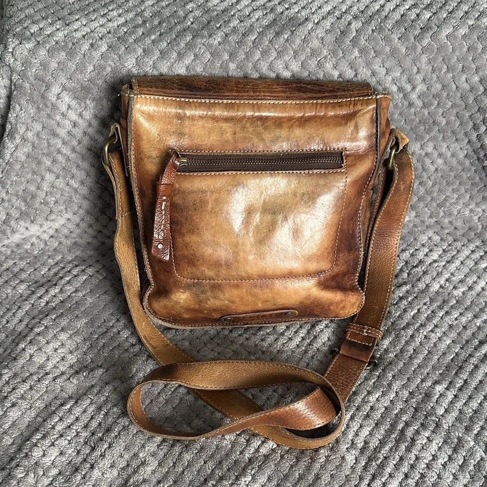 BED|STU Venice Beach Studded Leather Crossbody Bag - Picture 2 of 7